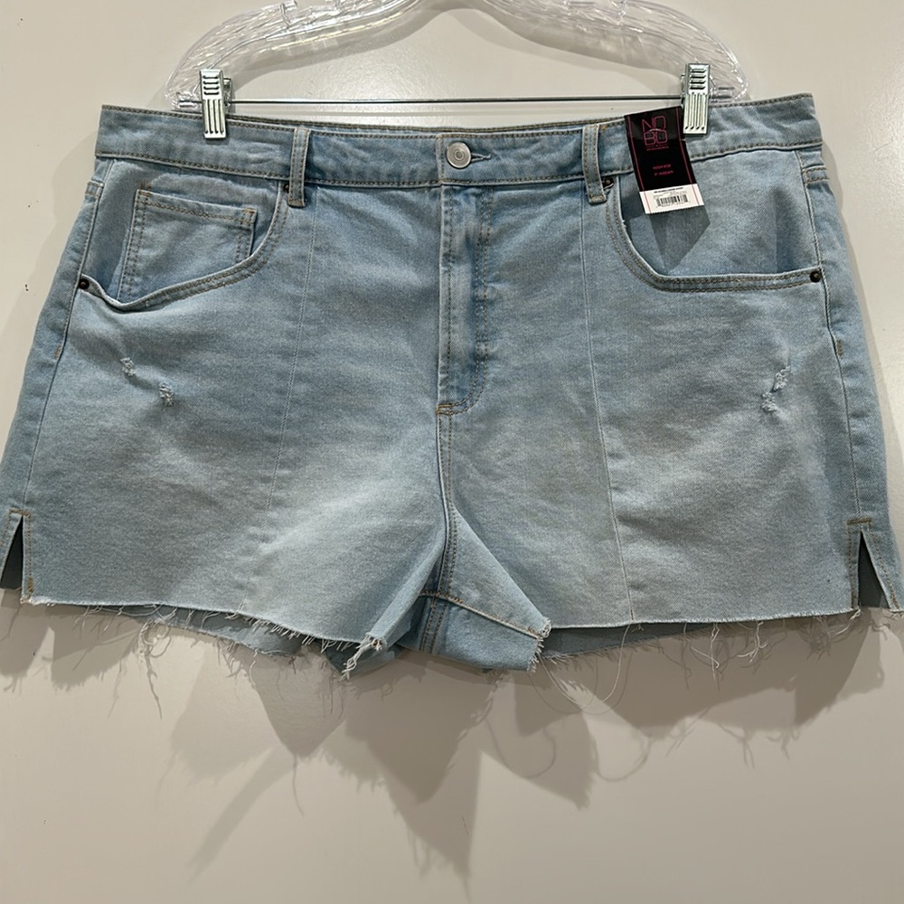 Final Sale 🔥No More Low Offers No Boundaries Juniors Seamed Denim Shorts Size 21 - Picture 1 of 9